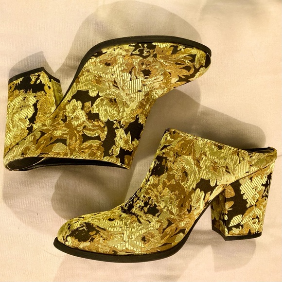 Kenneth Cole Reaction Tapdance Floral 